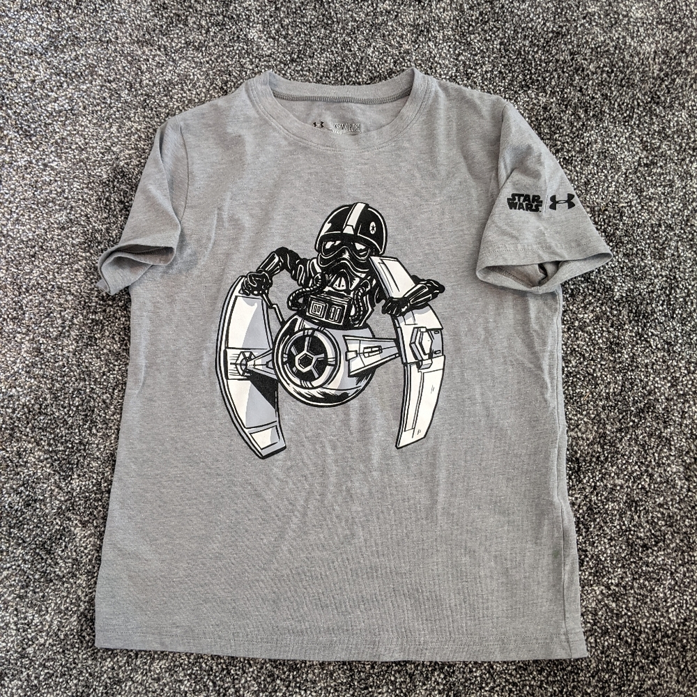 Boys under armour lightweight star wars tshirt 6/7